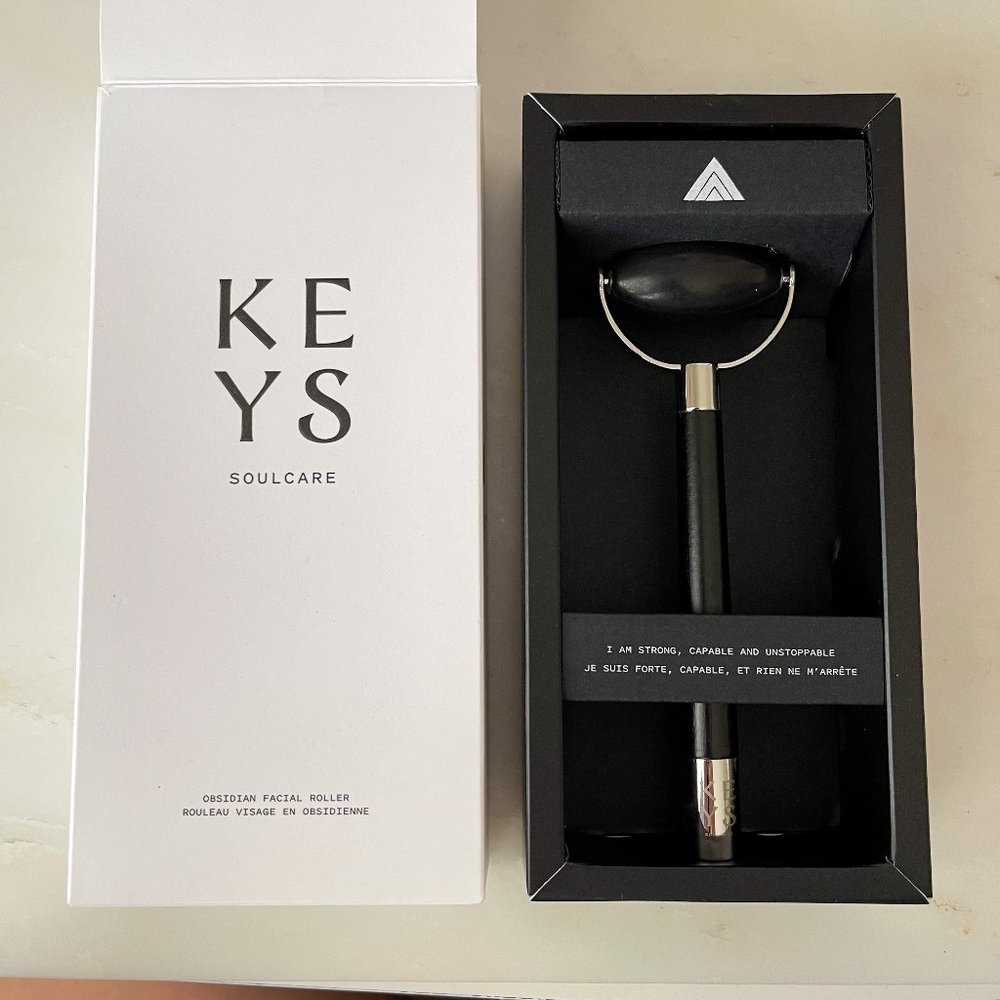 KEYS Soulcare Obsidian Facial Roller